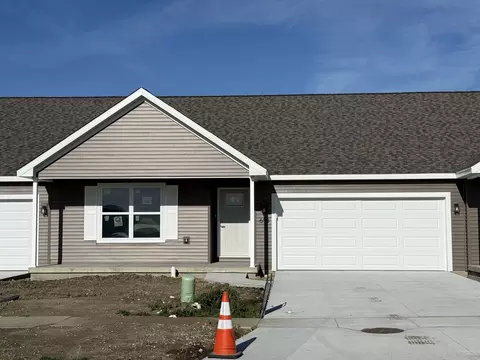 608 Patterson Dr #2, Fisher, IL 61843