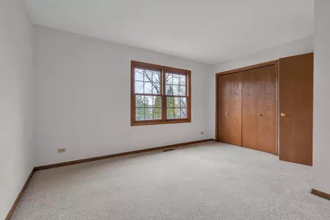 Bedroom - 3702 Biscayne Rd, Mchenry, IL 60050 photo 2 of 4