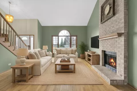 Living - 3702 Biscayne Rd, Mchenry, IL 60050 photo 1 of 4