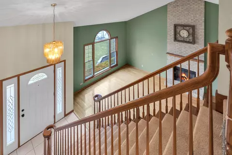 Entry Way - 3702 Biscayne Rd, Mchenry, IL 60050 photo 1 of 1