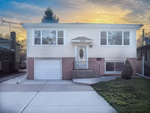 1338 S Dunton Ave, Arlington Heights, IL 60005