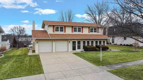 1750 Oxnard Dr, Downers Grove, IL 60516