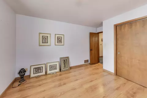 Bedroom - 3409 W Bretons Dr, Mchenry, IL 60050 photo 3 of 3