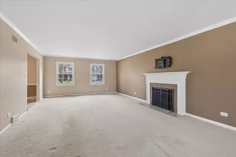 Living - 1318 Gamon Rd, Wheaton, IL 60189 photo 2 of 6