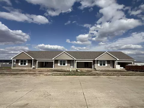 610 Patterson Dr #3, Fisher, IL 61843