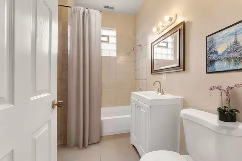 Bath - 3011 E 80th St, Chicago, IL 60617 photo 2 of 2