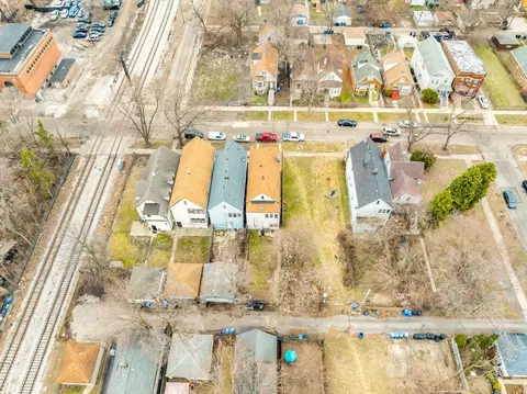 View/Area - 3011 E 80th St, Chicago, IL 60617 photo 4 of 4