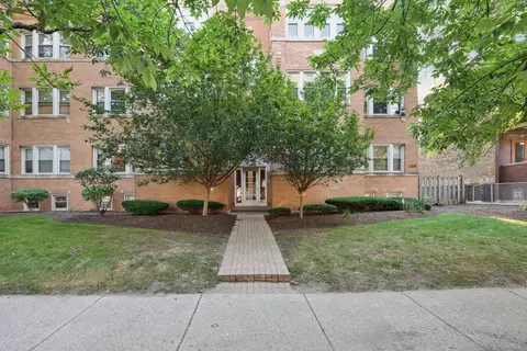 4045 N Southport Ave #1, Chicago, IL 60613