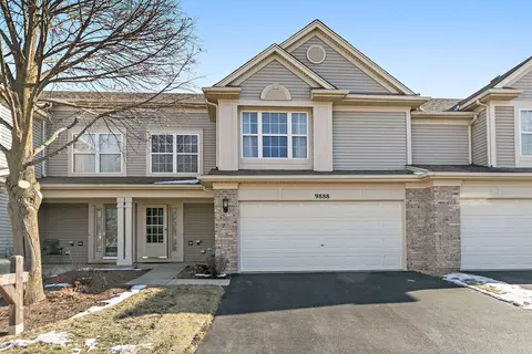 9888 Wakefield Ln, Huntley, IL 60142