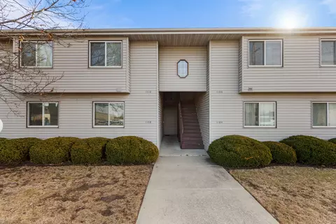 1108 Kara Dr #1108, Champaign, IL 61822
