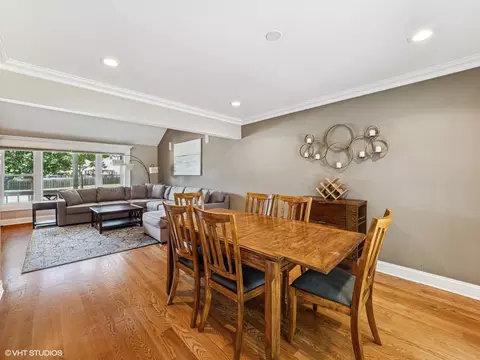 Dining - 651 Garth Rd, Wheeling, IL 60090 photo 2 of 2