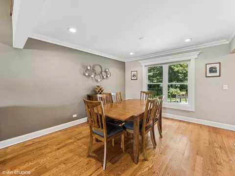 Dining - 651 Garth Rd, Wheeling, IL 60090 photo 1 of 2