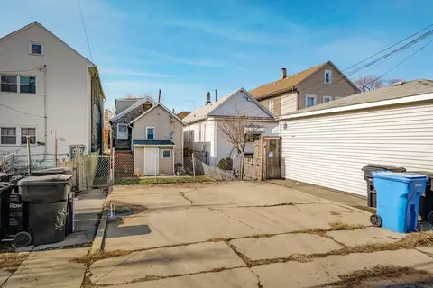 Other - Undisclosed, Chicago, IL 60609 photo 1 of 9