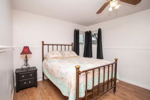 Bedroom - 1114 E Lafayette St, Bloomington, IL 61701 photo 1 of 6