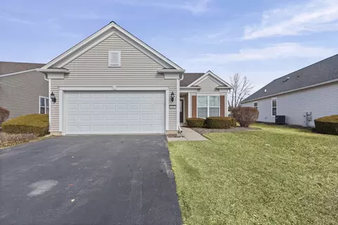 3204 Comstock Ct, Mundelein, IL 60060