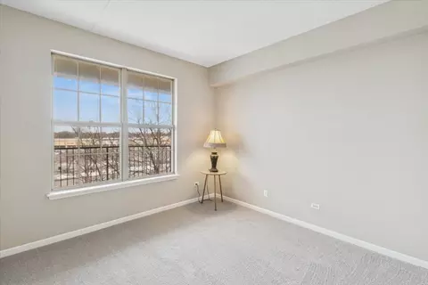 Bedroom - 3100 Town Square Dr #308, Rolling Meadows, IL 60008 photo 3 of 4