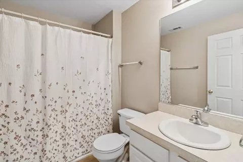 Bath - 3100 Town Square Dr #308, Rolling Meadows, IL 60008 photo 4 of 4