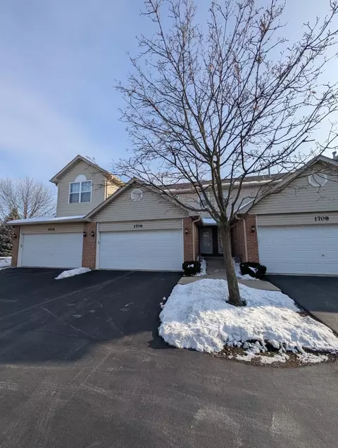 1706 Windward Ave, Naperville, IL 60563