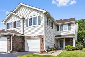 8167 Ripple Rdg #8167, Darien, IL 60561