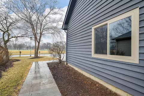Exterior - 24 Winners Cup Cir, Wheaton, IL 60189 photo 8 of 9