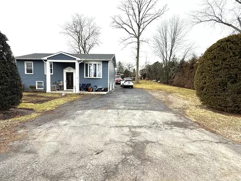 1216 N Lakeshore Dr, Round Lake Beach, IL 60073