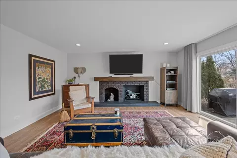 108 E 14th Ave, Naperville, IL 60563 photo 14