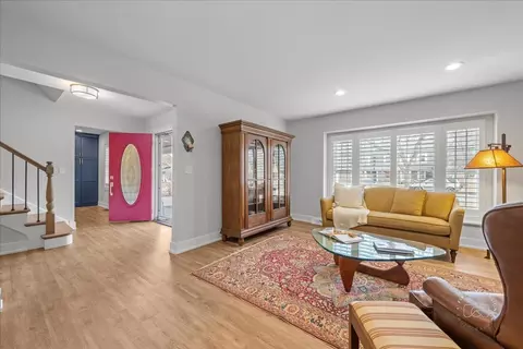 108 E 14th Ave, Naperville, IL 60563 photo 4