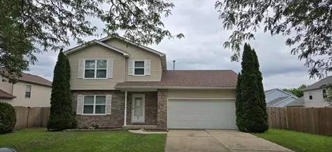 1310 Green Trails Dr, Plainfield, IL 60586
