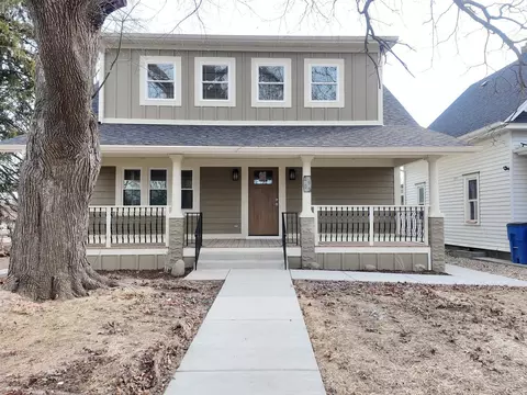 2903 Gilead Ave, Zion, IL 60099