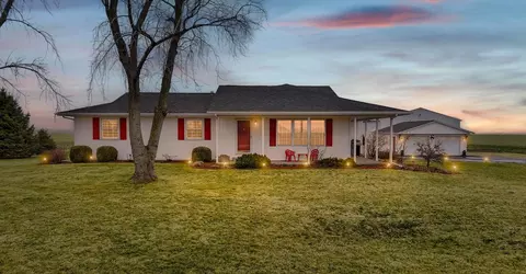 540 E 50n Rd, Gibson City, IL 60936