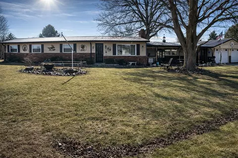 509 W Morris St, Thomasboro, IL 61878