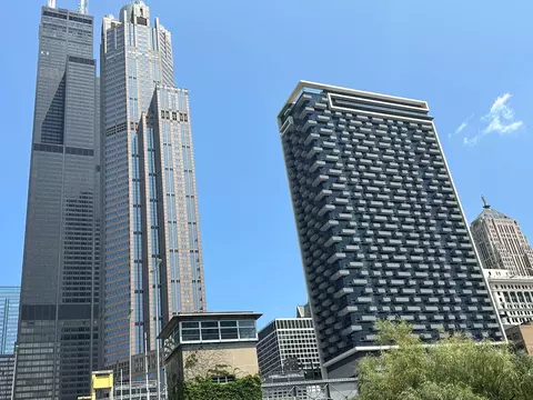 235 W Van Buren St #2309, Chicago, IL 60607