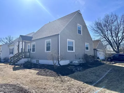 1825 18th Ave, Sterling, IL 61081