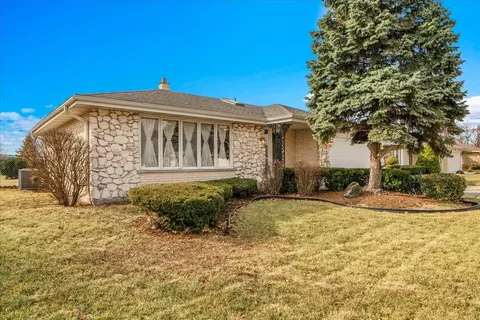 7631 Chestnut Dr, Orland Park, IL 60462