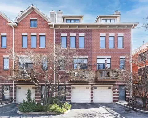 1801 W Winnemac Ave #F, Chicago, IL 60640