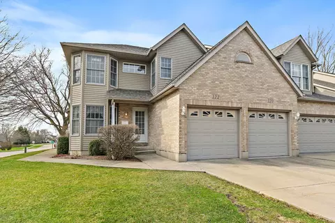 122 Mclaren Dr S, Sycamore, IL 60178