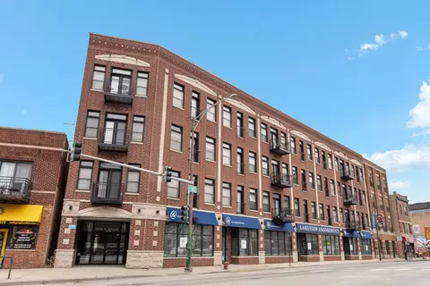 3755 N Racine Ave #2A, Chicago, IL 60613