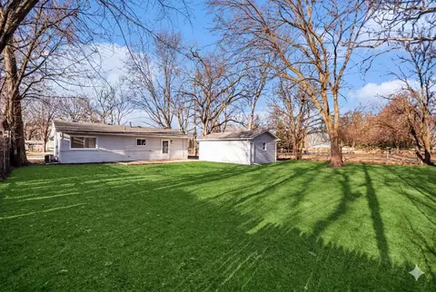 Exterior - 20 Durango Rd, Montgomery, IL 60538 photo 4 of 5