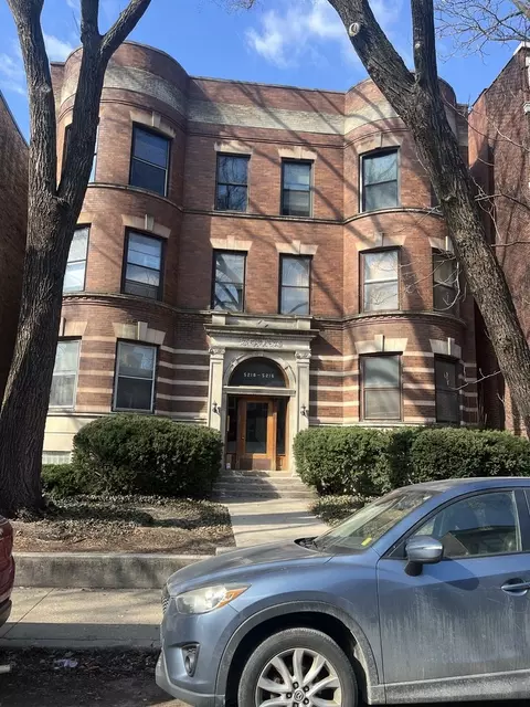 5218 S Dorchester Ave #1, Chicago, IL 60615