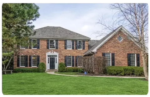1130 Lawrence Ave, Lake Forest, IL 60045