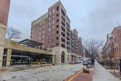 833 W 15th Pl #314, Chicago, IL 60608