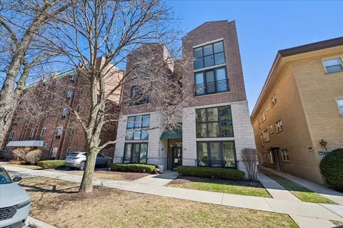 212 Marengo Ave #2N, Forest Park, IL 60130