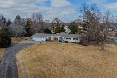 30 S Fairground Ave, Princeton, IL 61356