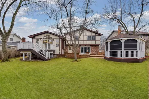 Exterior - Undisclosed, Wheaton, IL 60187 photo 4 of 4