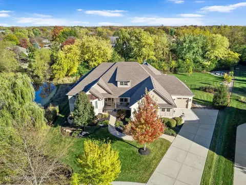 8363 Waterview Ct, Burr Ridge, IL 60527