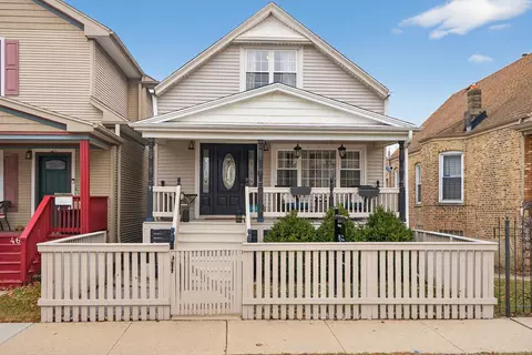 4615 W Grace St, Chicago, IL 60641