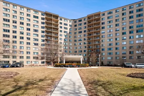 6933 N Kedzie Ave #117, Chicago, IL 60645