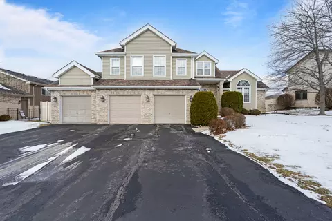 9920 Sussex Ct, Mokena, IL 60448