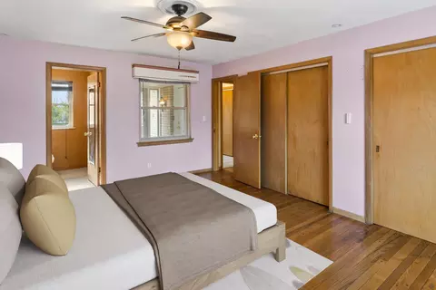 Bedroom - 938 Hillcrest Rd, Elgin, IL 60123 photo 2 of 5