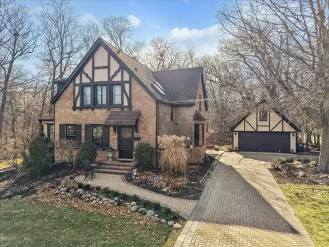 2640 St Johns Ave, Highland Park, IL 60035